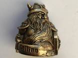 Bronze souvenirs. Statuettes, thimbles, trinkets, keychains. - photo 1