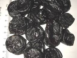 Plum (prune) dried in a special dryer grade Hungarian pitted 1 grade Humidity 26 to 30%.